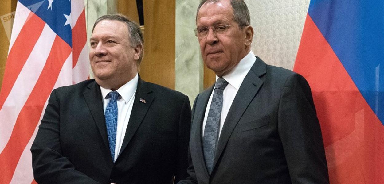 Mike Pompeo e Sergei Lavrov