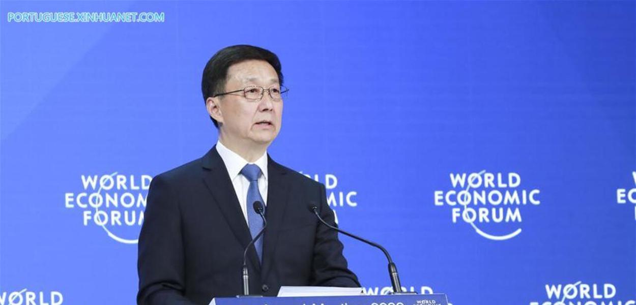 Vice-premiê da China discursa em Davos