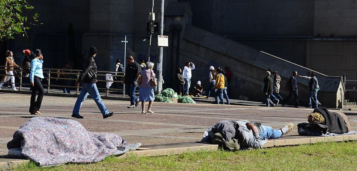 Número de moradores de rua em São Paulo cresce.