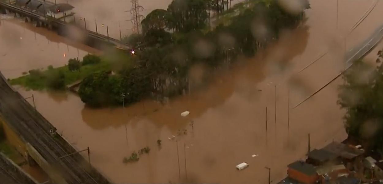 Alagamento na Marginal Tietê