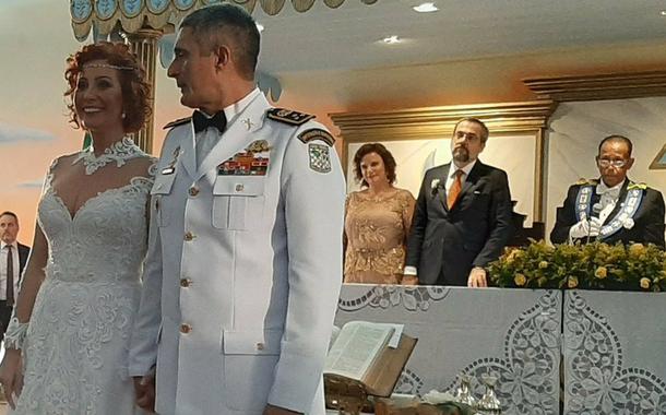 Casamento de Carla Zambelli com o coronel Antônio Aginaldo de Oliveira