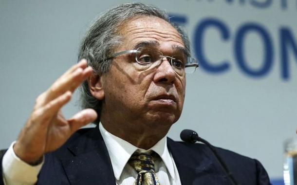 Paulo Guedes sofre processo de fritura