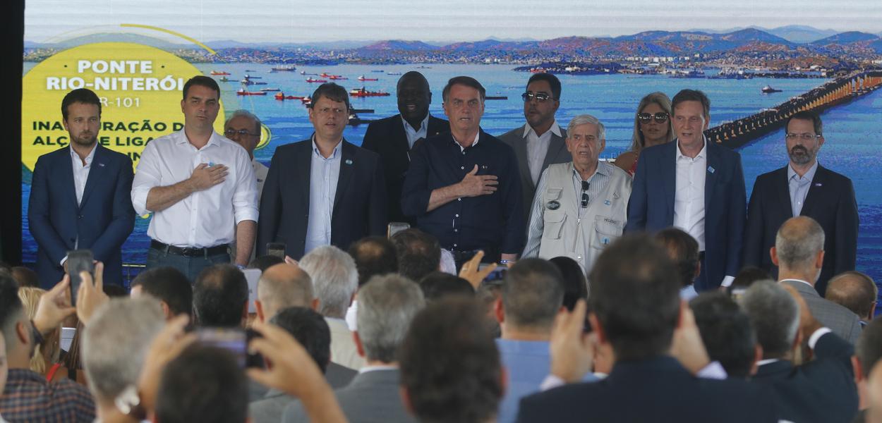  O presidente Jair Bolsonaro e autoridades participam do evento de inauguração da alça deligação da Ponte Rio-Niterói à Linha Vermelha