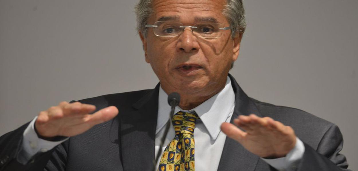 Ministro Paulo Guedes ameaçou deixar o cargo