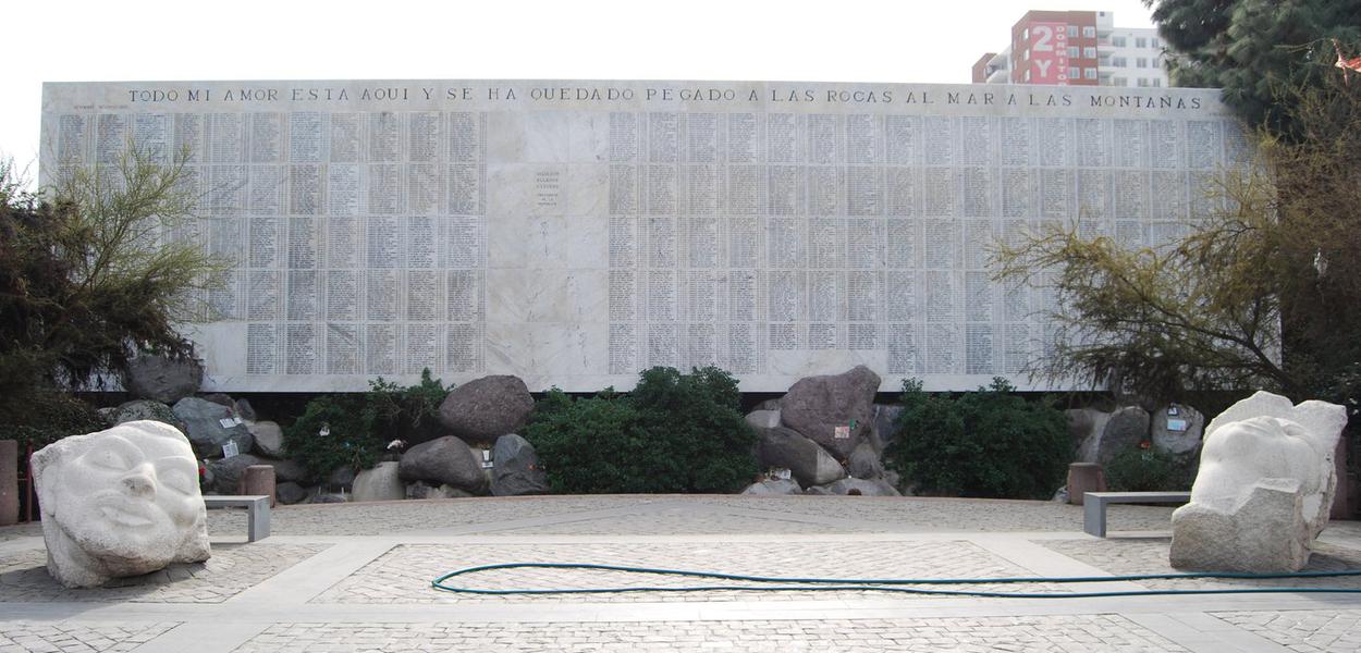Memorial às vítimas da ditadura militar do Chile