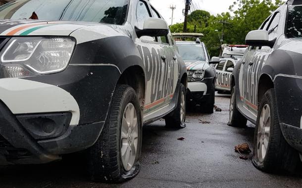 Manifestantes furam pneus de viaturas no Ceará