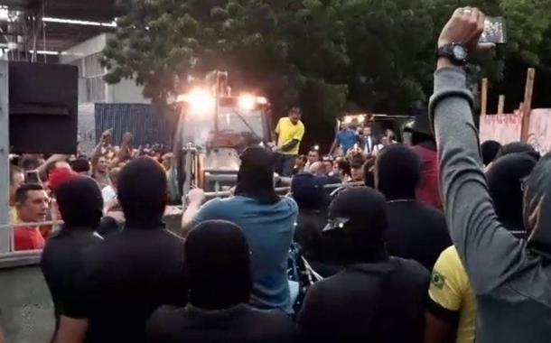 Policiais fazem paralisação no Ceará