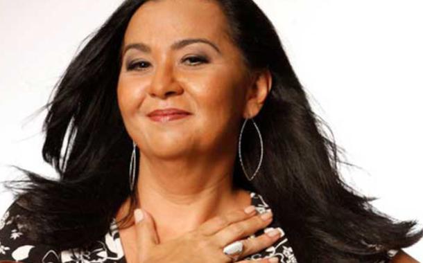 A morte foi anunciada por Bruno Telles, filho da artista, nas redes sociais e confirmada pelo hospital