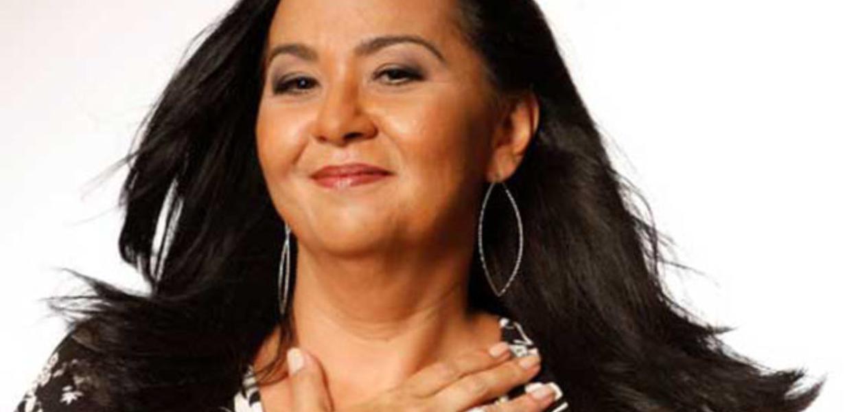 A morte foi anunciada por Bruno Telles, filho da artista, nas redes sociais e confirmada pelo hospital