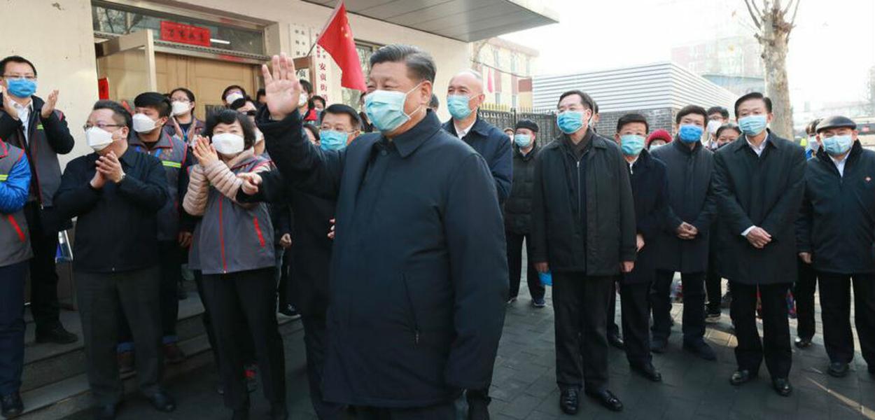 Xi Jinping assumiu a frente do combate à COVID-19