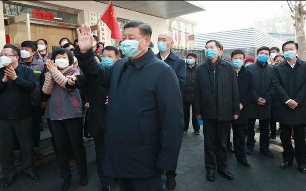 Xi Jinping assumiu a frente do combate à COVID-19