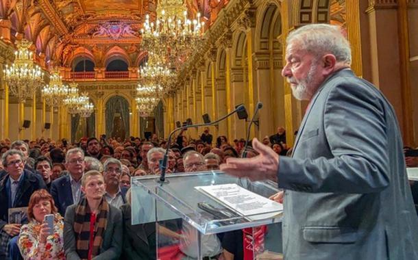 Lula recebe título de cidadão honorário de Paris