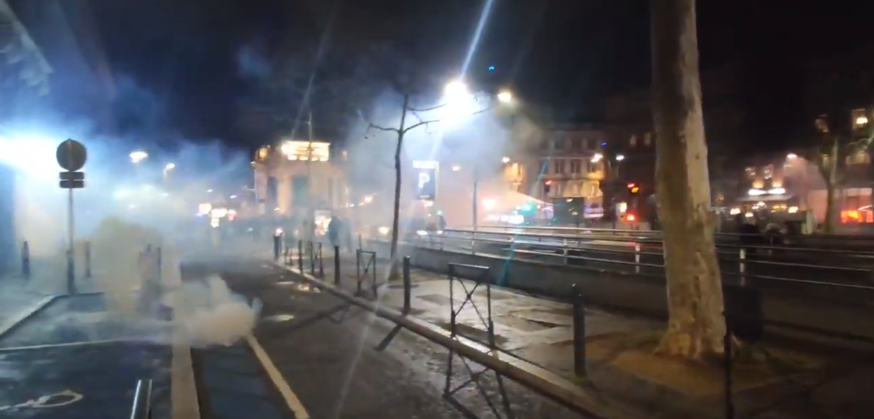 Repressão policial em protesto contra a Reforma da Previdência, na França