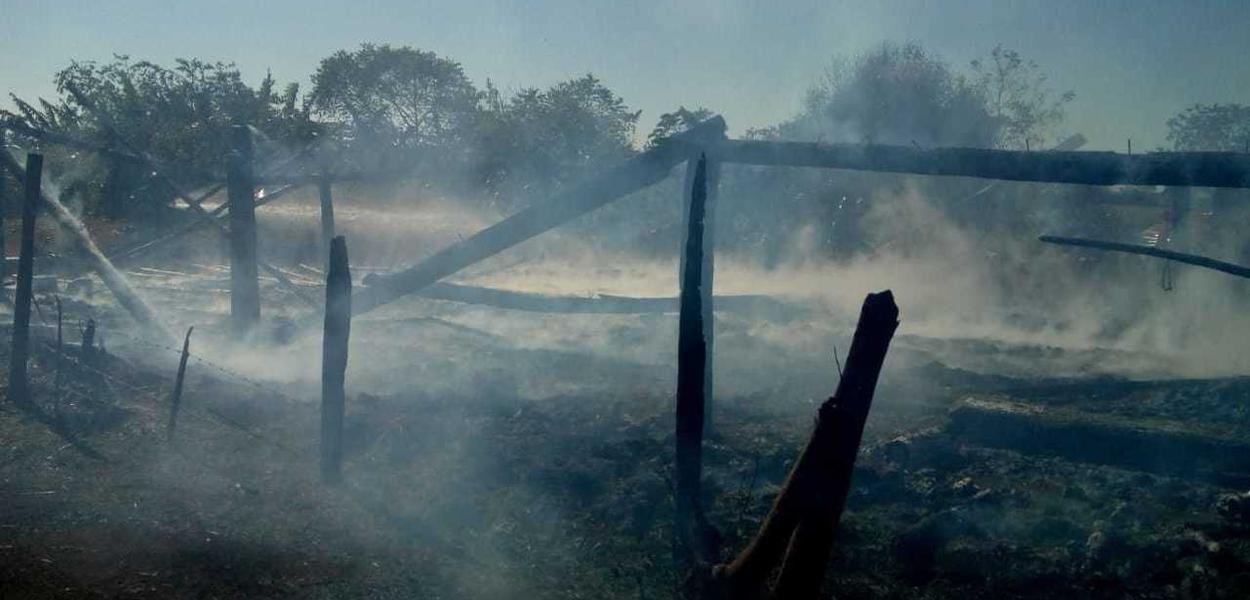 Reza Queimada Indígena Guarani Kaiowá Mato Grosso do Sul