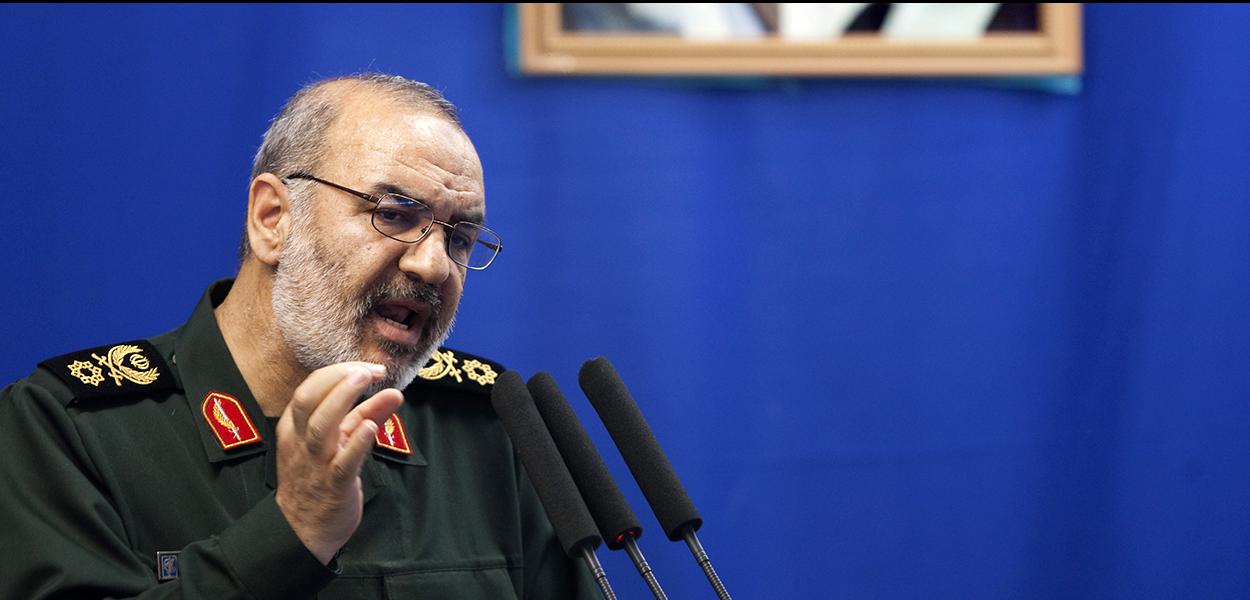É possível que Coronavírus seja ataque biológico dos EUA, diz militar iraniano