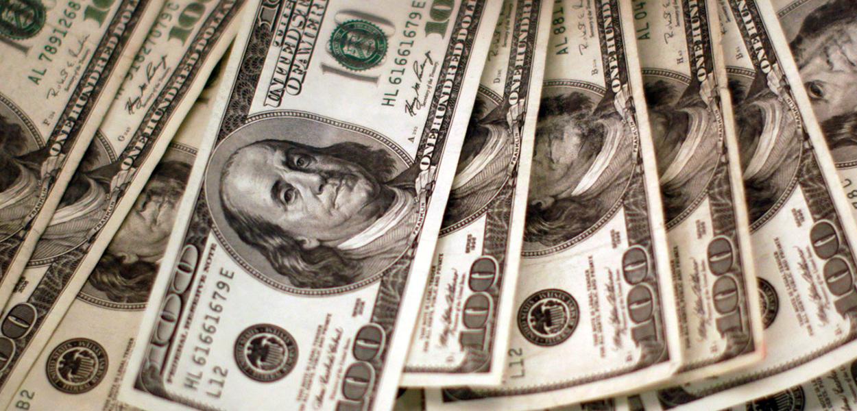 Agência Bloomberg diz que Real é a moeda com o pior desempenho no mundo este ano