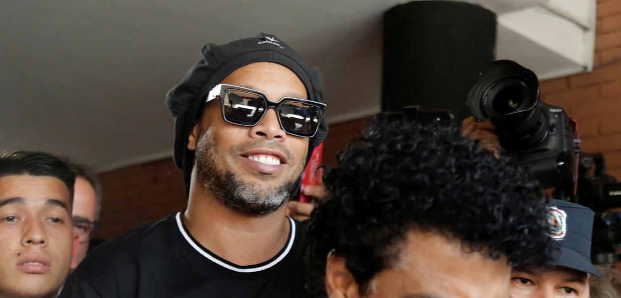 Ronaldinho Gaúcho e Roberto Assis