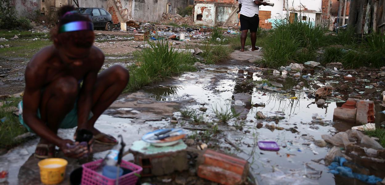 Falta de acesso à água potencializa o coronavírus entre as populações mais vulneráveis