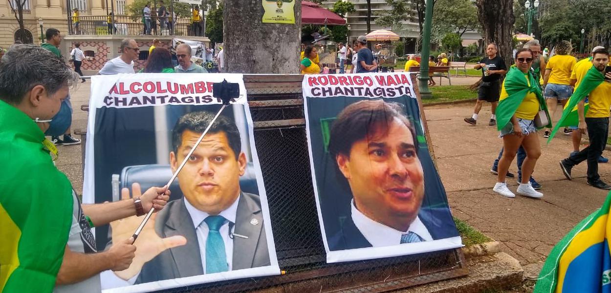 Bolsonaristas protestam contra o Congresso em BH