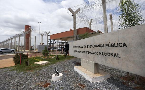 Depen suspende visitas em presídios federais por conta do avanço do coronavírus