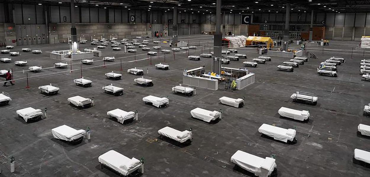 Centro de Convenções de Madri vira hospital improvisado para milhares de pacientes