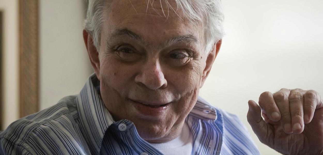 Pneumonia de Chico Anysio está controlada