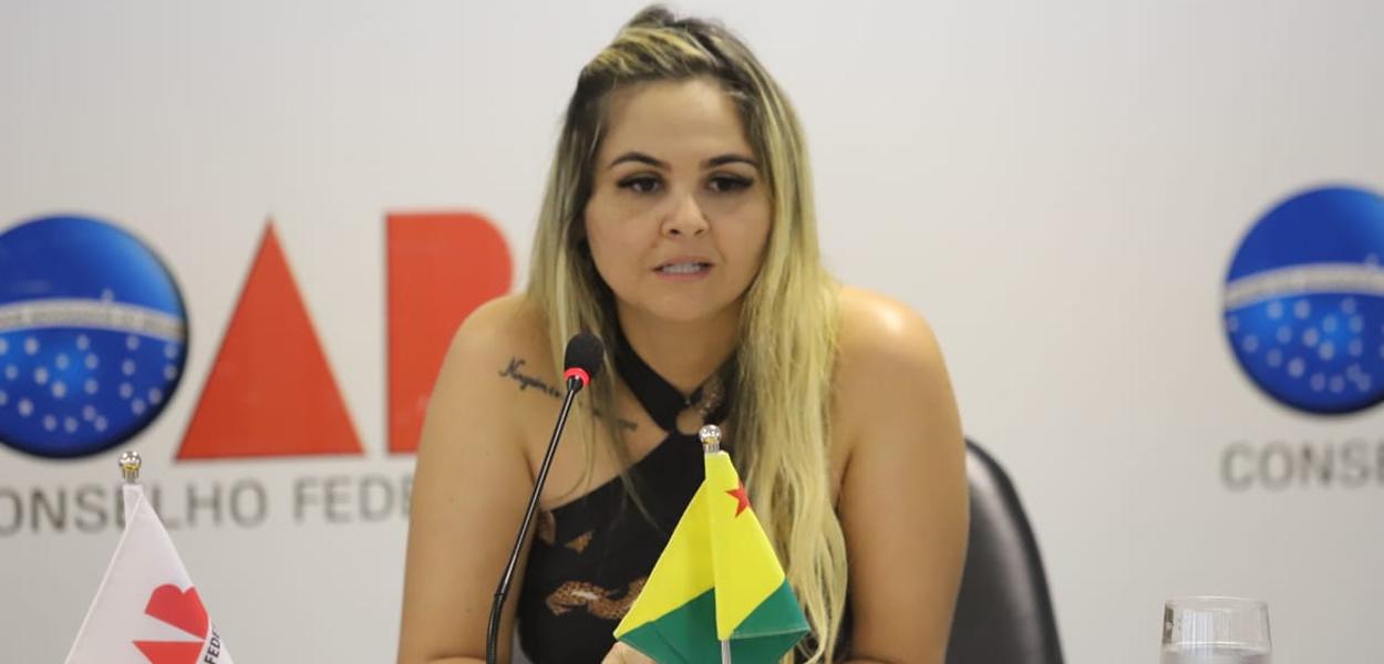 Isabela Fernandes está internada numa Unidade de Terapia Intensiva (UTI) desde segunda-feira