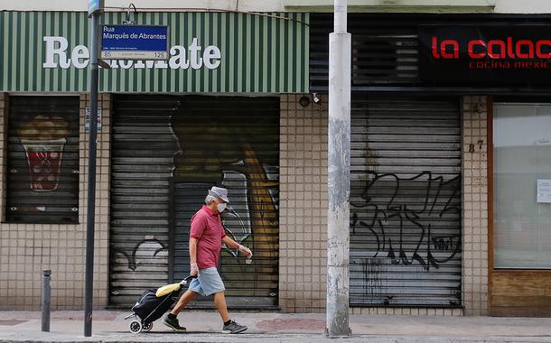 Rio de Janeiro tem o primeiro dia de comércio fechado por determinação da prefeitura 