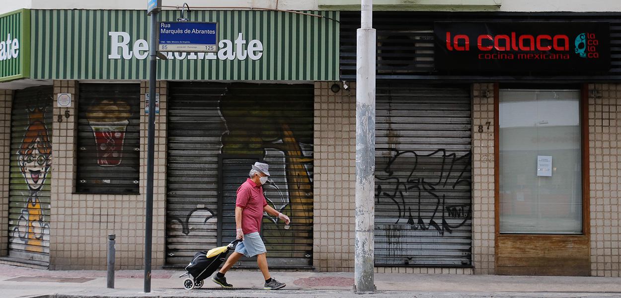 Rio de Janeiro tem o primeiro dia de comércio fechado por determinação da prefeitura 