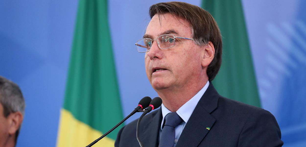 Bolsonaro pede desculpas após divulgar fake news sobre desabastecimento