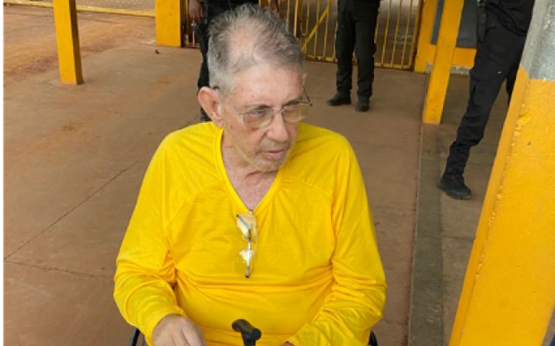 João de Deus, 77 anos