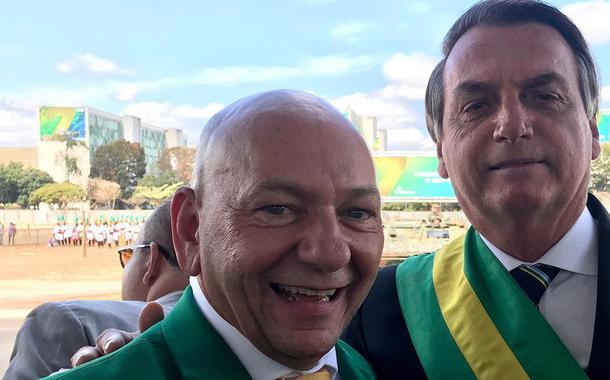 Dono da Havan, Luciano Hang, com Jair Bolsonaro