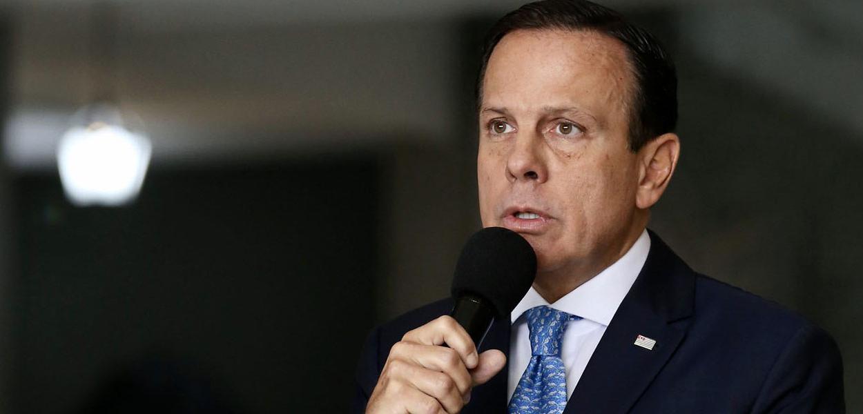 O Governador João Doria anunciou nesta sexta-feira a extensão da quarentena em todos os 645 municípios do Estado de São Paulo até 10 de maio