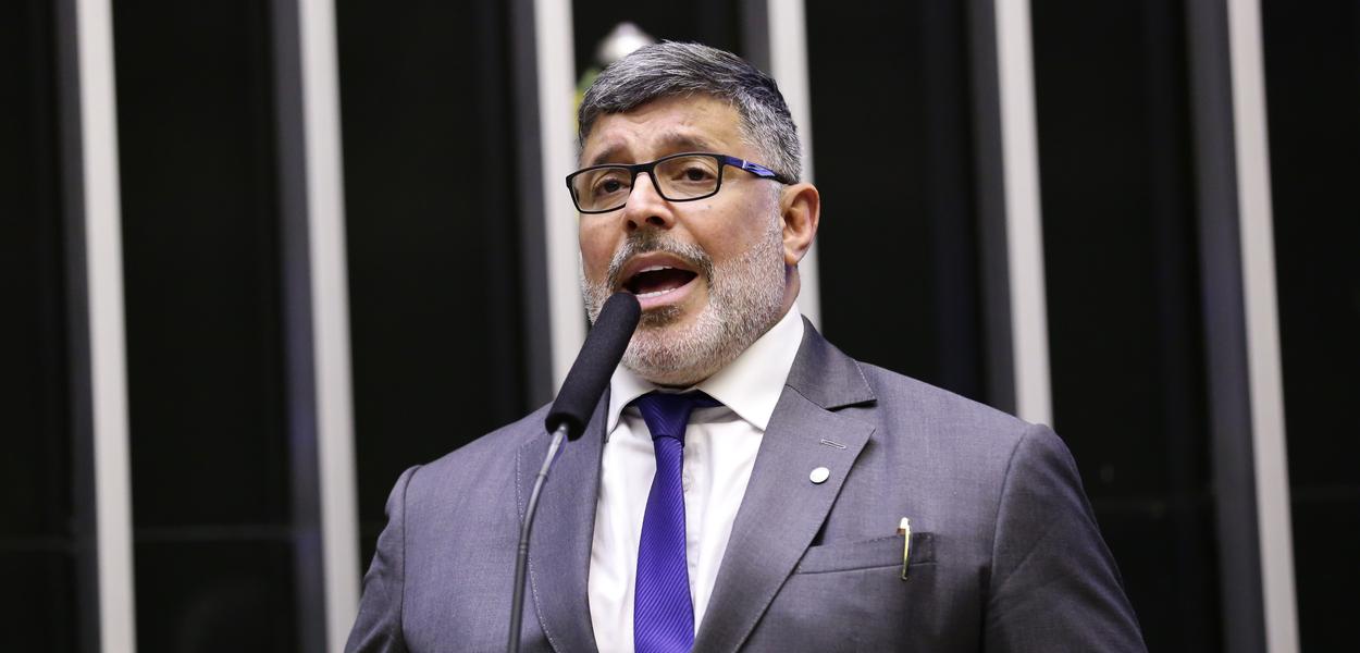 Deputado Alexandre Frota (PSDB) confirmou o desconto no salário