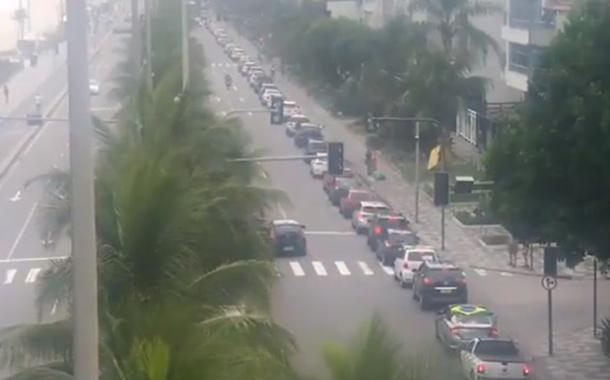 Manifestantes protestam contra isolamento social