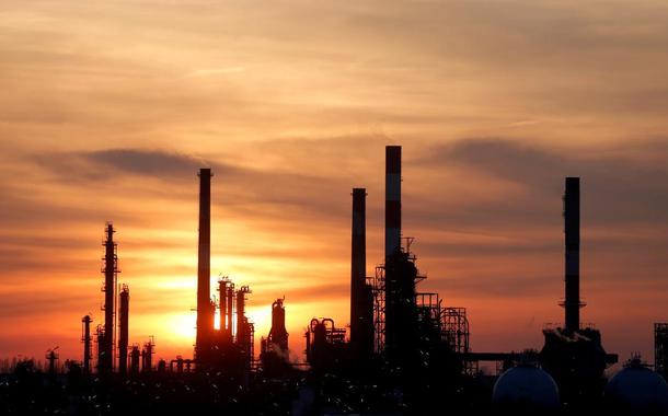 Parte dos membros da OPEP+ já concordou com a formação de um comitê de monitoramento no início de maio