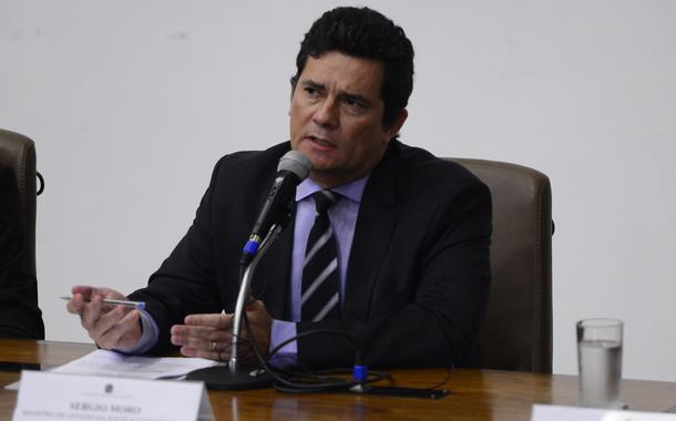 O ministro da Justiça e Segurança Pública, Sergio Moro, fala à  imprensa 