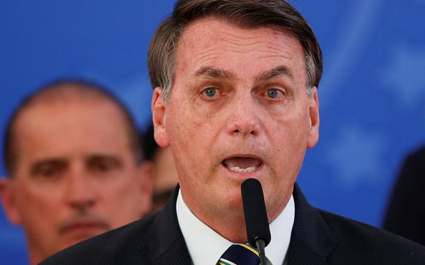 Presidente Jair Bolsonaro faz pronunciamento no Palácio do Planalto