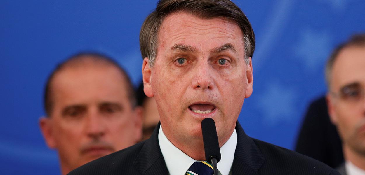 Presidente Jair Bolsonaro faz pronunciamento no Palácio do Planalto