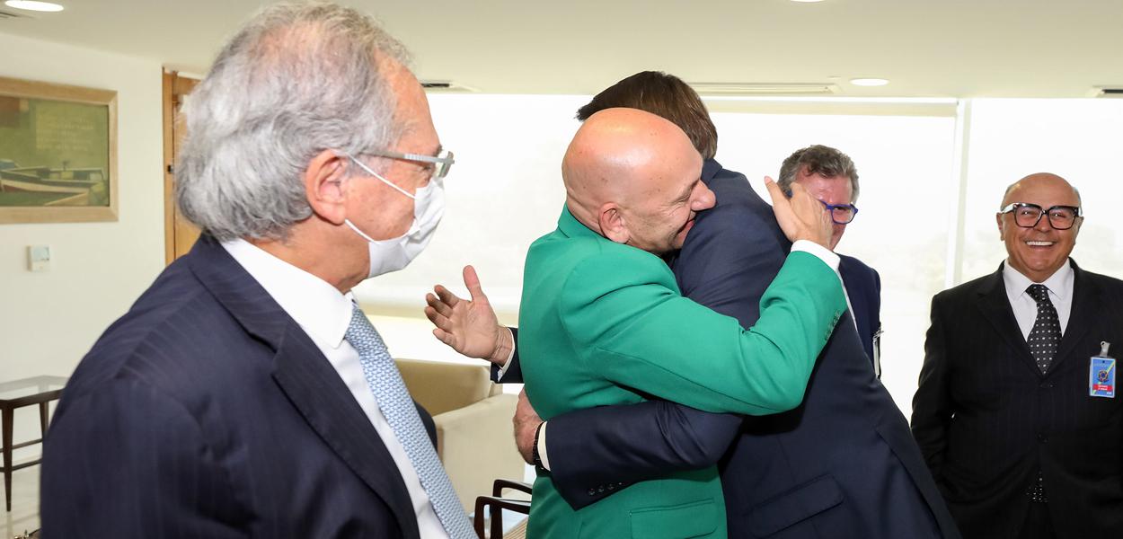 Paulo Guedes, Luciano Hang e Jair Bolsonaro
