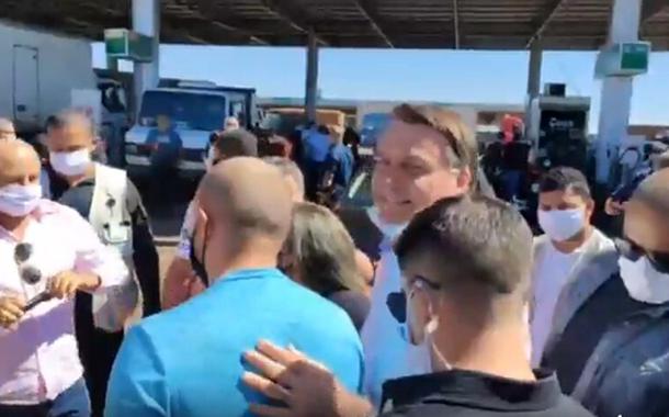 Jair Bolsonaro e apoiadores