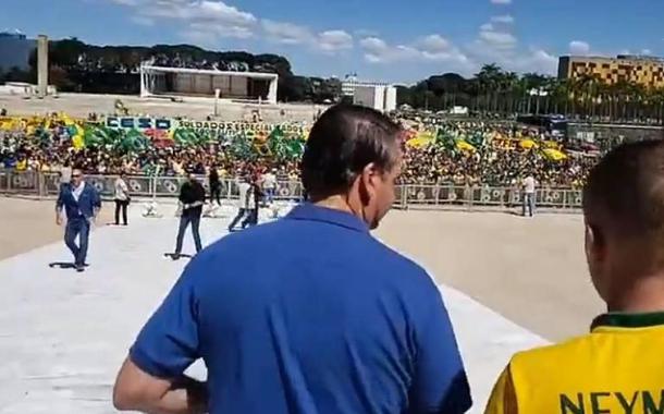 Bolsonaro desobedece à Constituição, diz O Globo em editorial