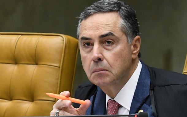 Ministro Roberto Barroso durante sessão extraordinária do STF. (04/03/2020)