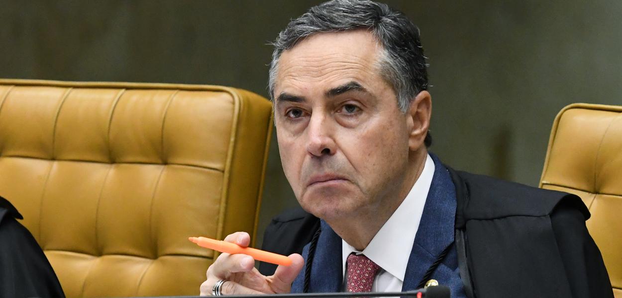 Ministro Roberto Barroso durante sessão extraordinária do STF. (04/03/2020)