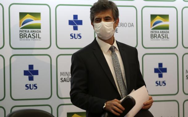O médico Nelson Teich, que deixa o cargo de ministro da Saúde hoje (15), fez um pronunciamento de despedida, no qual fez um balanço da sua curta atuação à frente da pasta