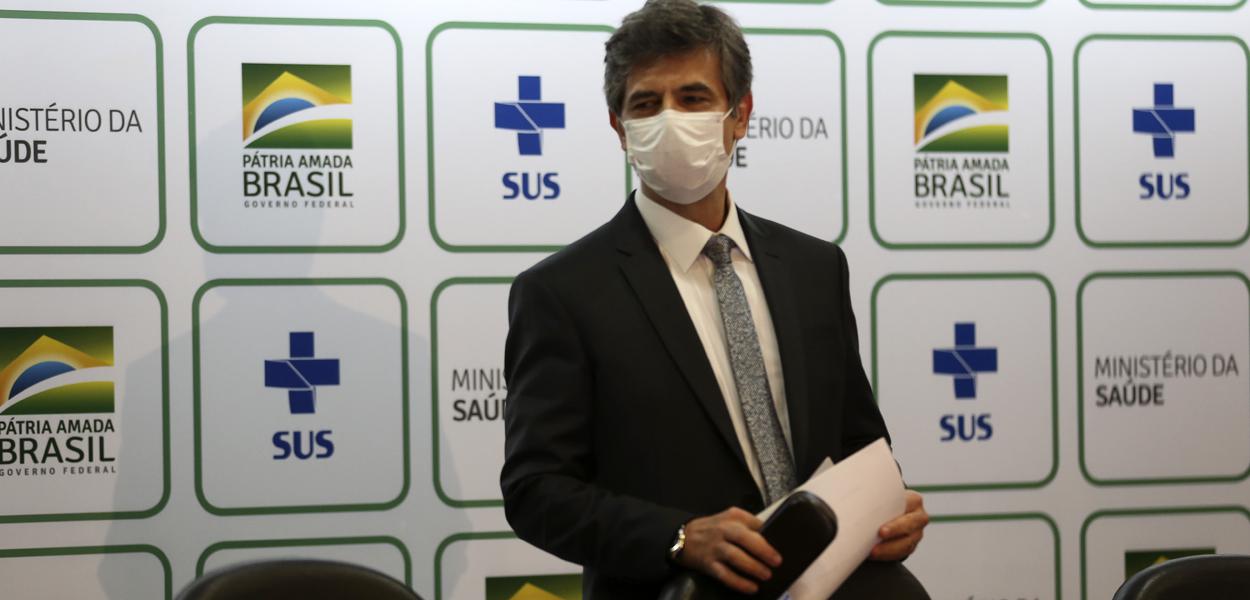O médico Nelson Teich, que deixa o cargo de ministro da Saúde hoje (15), fez um pronunciamento de despedida, no qual fez um balanço da sua curta atuação à frente da pasta