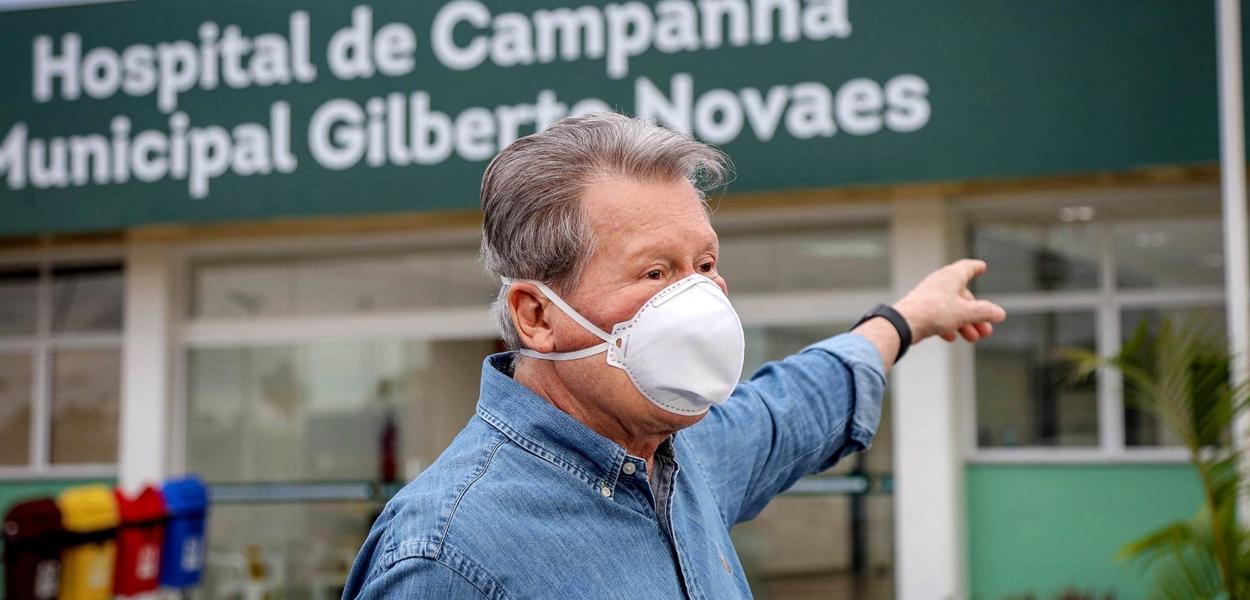 Prefeito de Manaus desabafa sobre momento crítico que vive a população manauara.