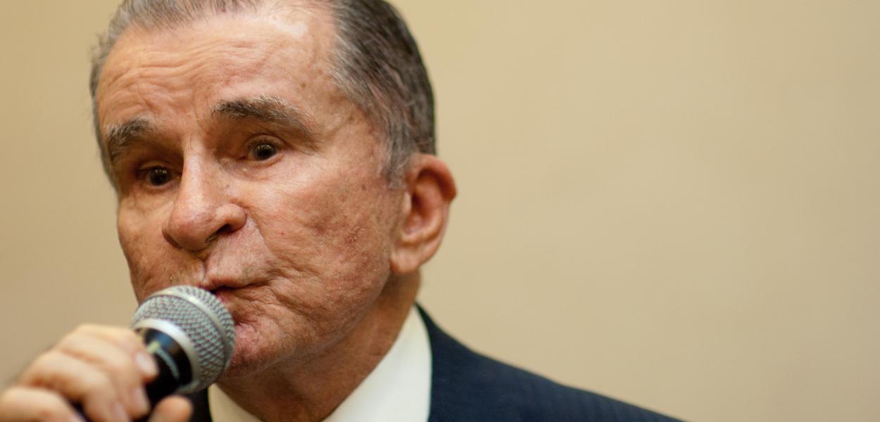 O representante da Academia Brasileira de Letras, Murilo Mello e o Ministro da Cultura Juca Ferreira, participou do Anncio de iniciativa conjunta entre o Brasil e a Feira do livro de Frankfurt.

Foto: Pedro Fran础