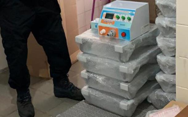 Polícia Federal fez buscas e encontrou 25 respiradores em galpão de empresa