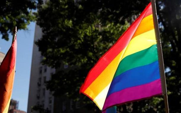 Bandeira do arco-íris, conhecida como bandeira do orgulho gay